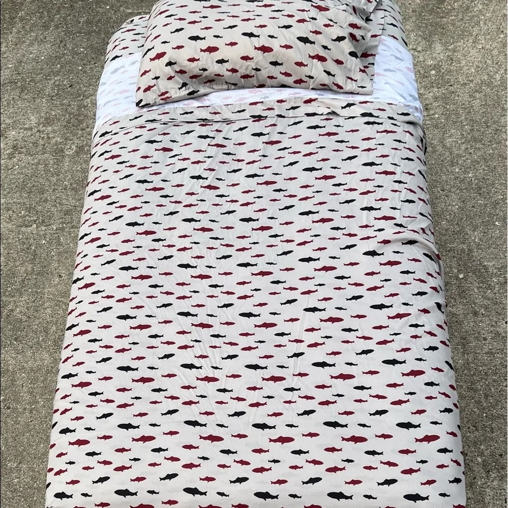 - Shark Print Twin Size Sheet Set & Mattress Pad! EUC!